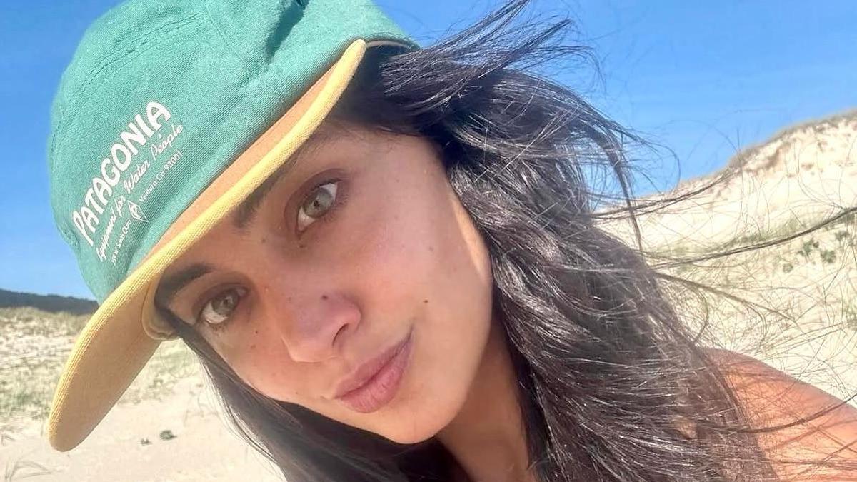 María Lamela, en la playa en Galicia