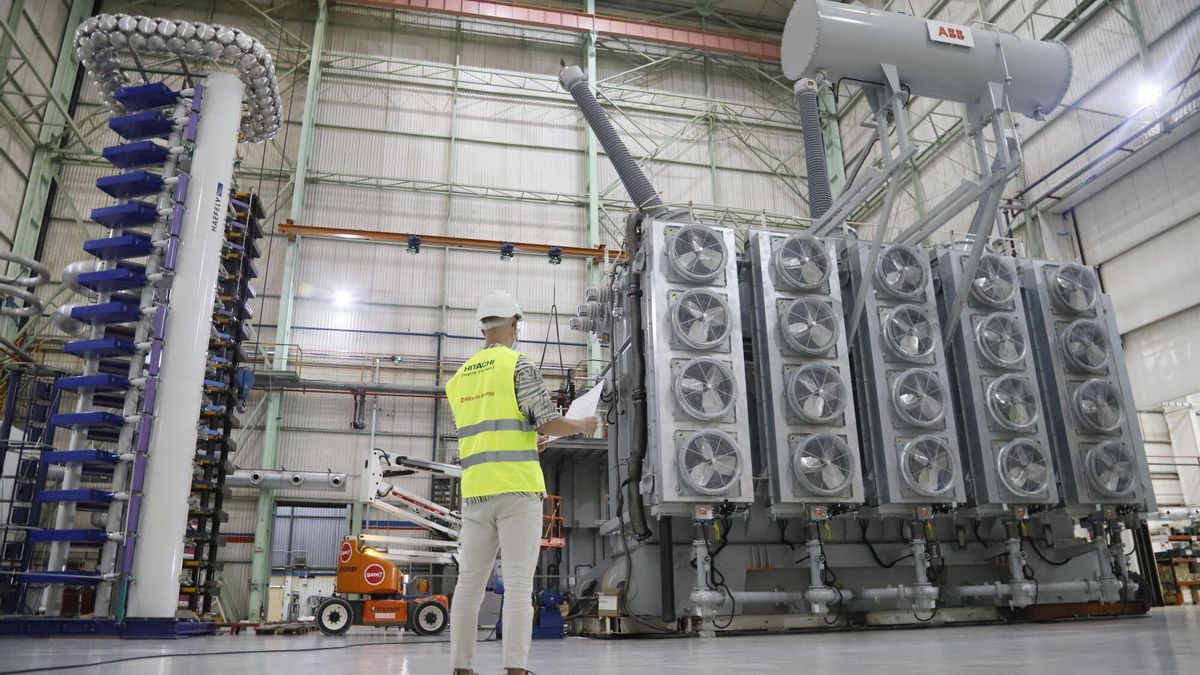 Los perfiles vinculados a la industria son los más demandados en Andalucía durante todo el año.