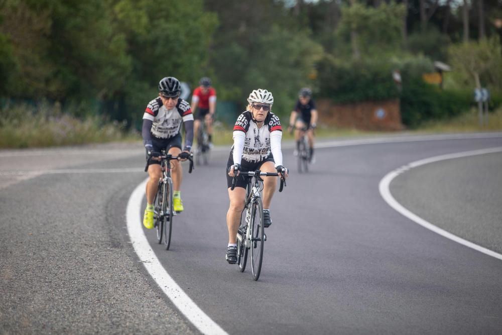 Los mallorquines vuelven a las calles para hacer deporte y pasear