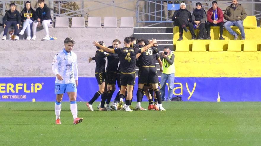 Intercity - Málaga CF: Dani Lorenzo salva un punto en Orihuela (2-2)