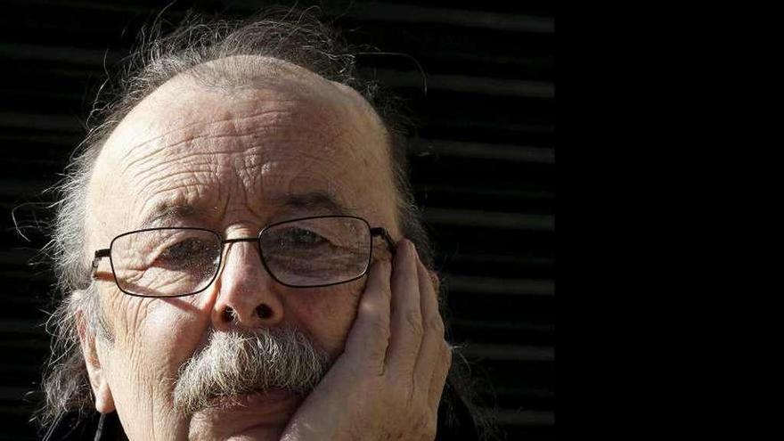 Fallece Juan Cueto, uno de los articulistas y comunicadores más influyentes de los 80