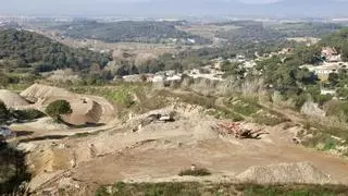 El Ayuntamiento de Vilanova del Vallès y Acciona acuerdan el cierre de la cantera de Santa Quiteria