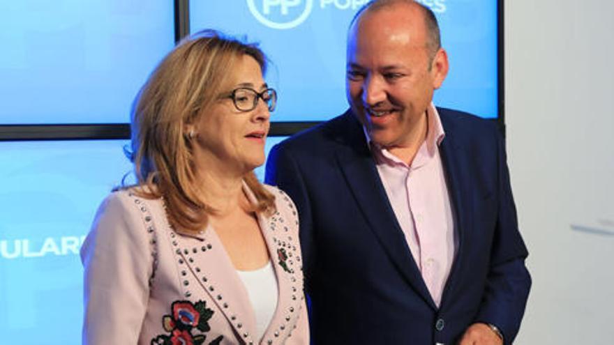 Mayte Martín Pozo y José María Barrios presentan su candidatura.