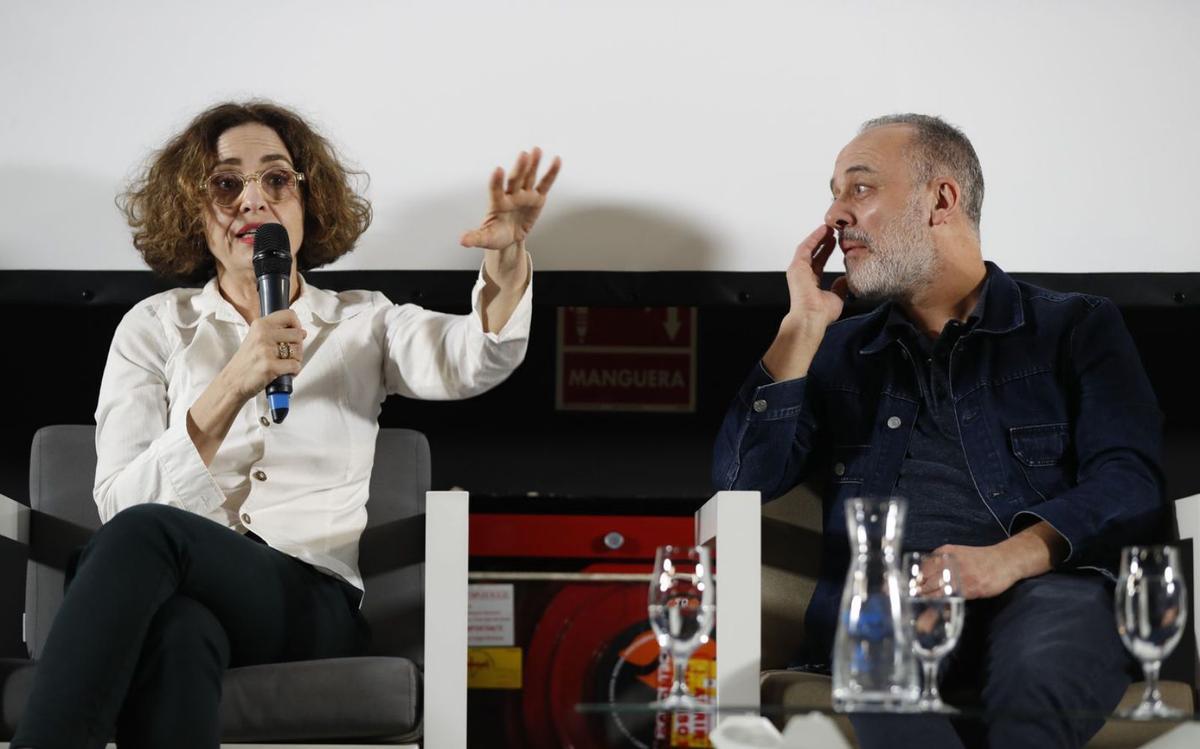 Adriana Ozores y Javier Gutiérrez, ayer en el homenaje a José Luis Ozores.