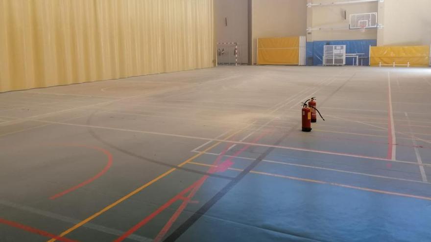 Vandalismo en el polideportivo de El Campello... y consecuencias para los usuarios