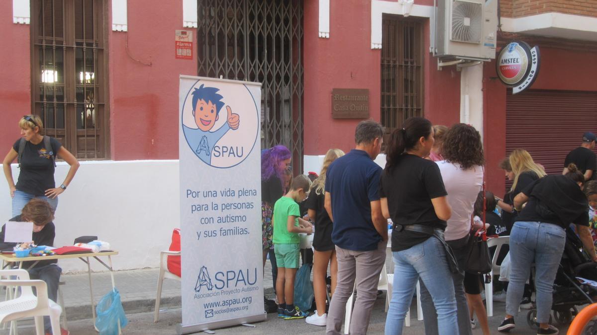 Puesto de la Asociación Proyecto Autismo.