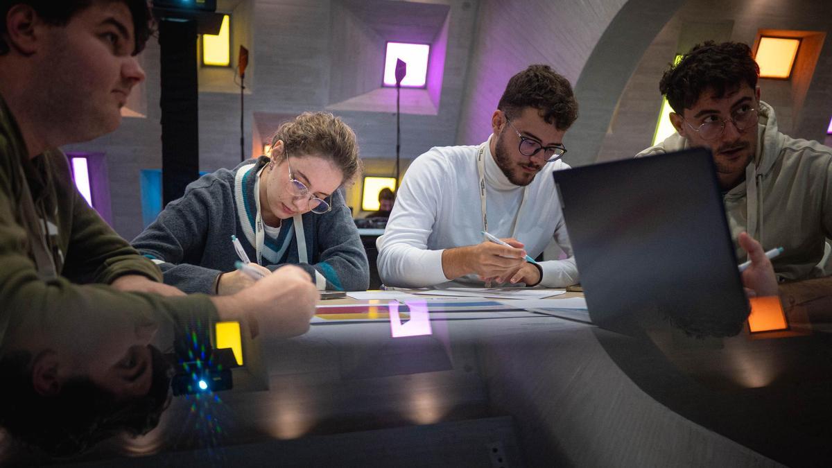 El equipo Mont Blanc durante la búsqueda de ideas