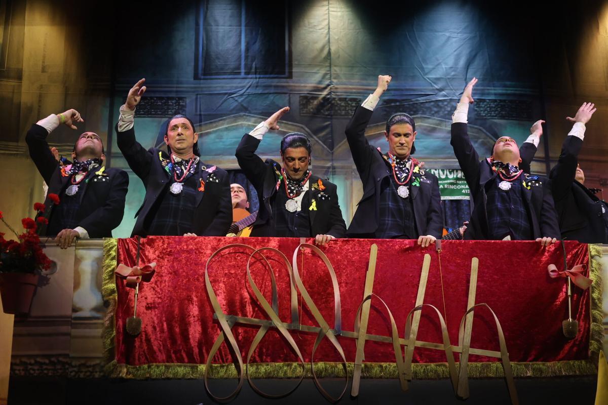 Ssshhhhh!!! (de Antonio Álvarez 'El Bizcocho', Sevilla), se convierte en la primera agrupación sevillana en ganar el primer premio en la modalidad de chirigotas.