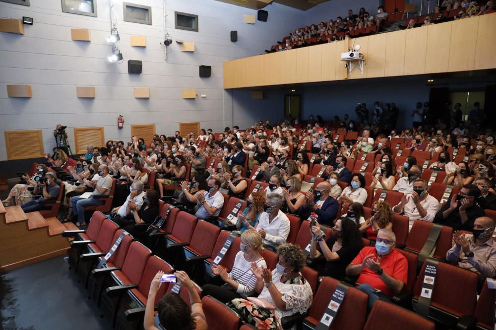 El Festival de Alfaz reconoce a Anna Castillo y Pepe Viyuela