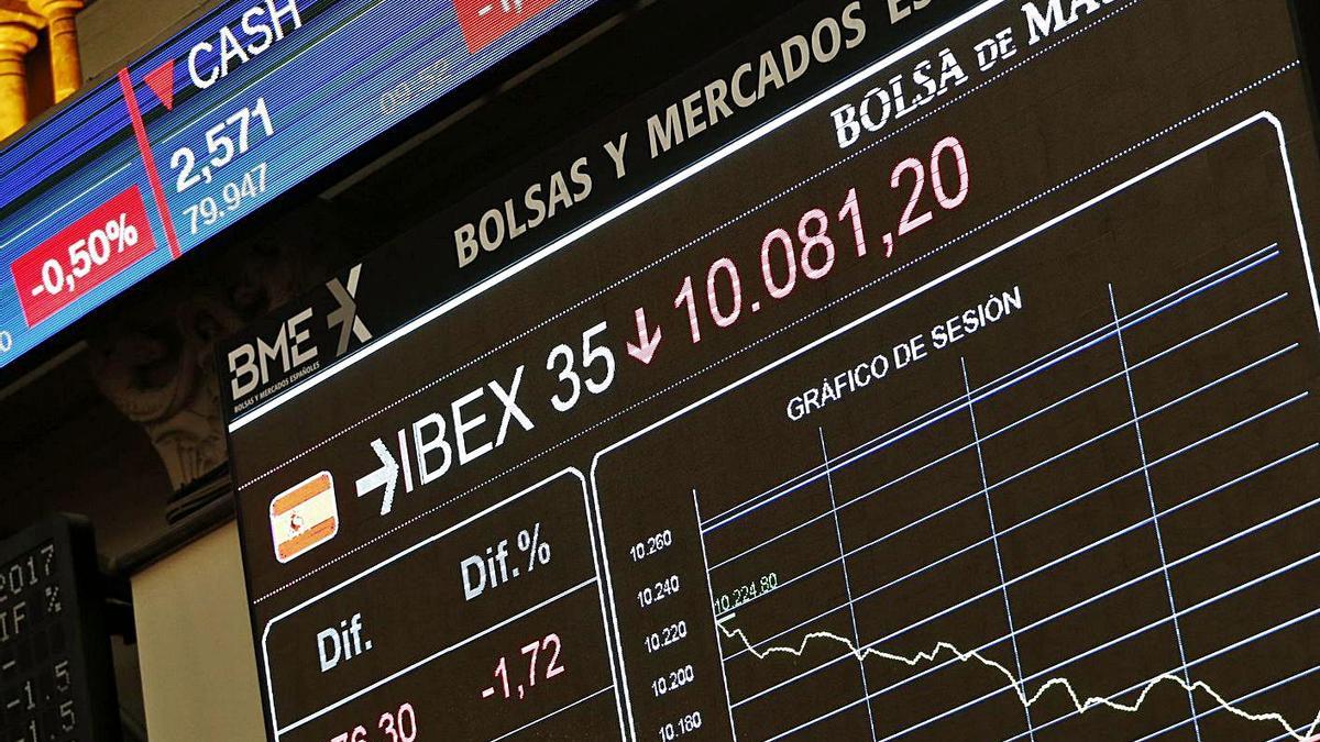 El acusado se dedicaba a realizar inversiones en bolsa con dinero que no era suyo.