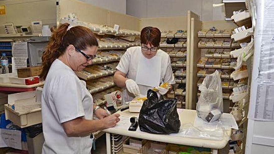 Trabajadores del servicio de Farmacia, uno de los mejor valorados.