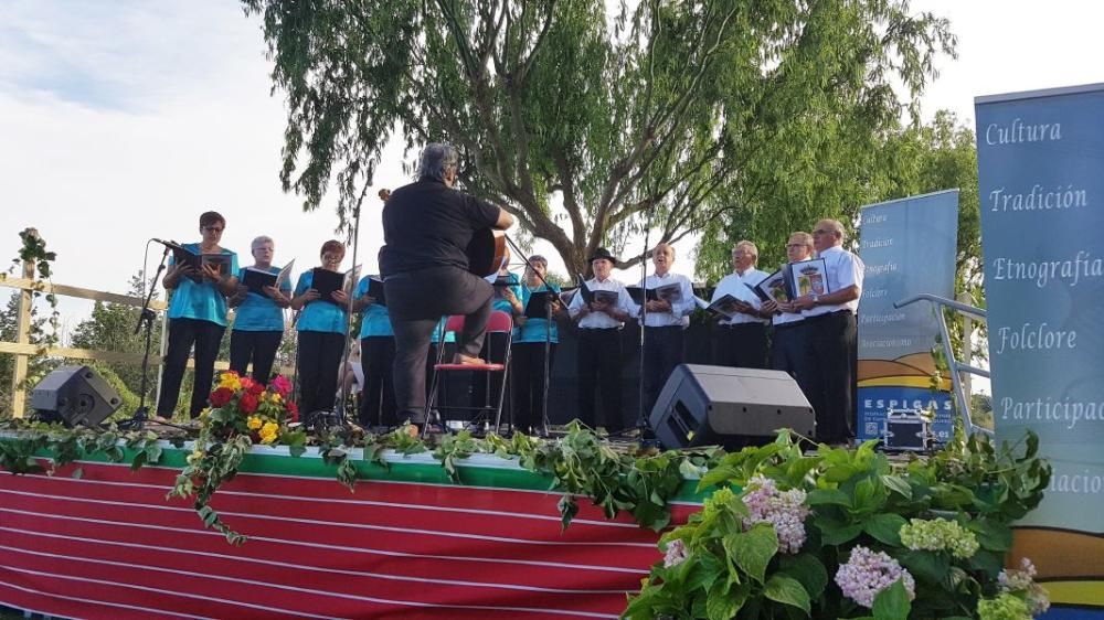 Certamen de canción tradicional en Fresno de la Ri