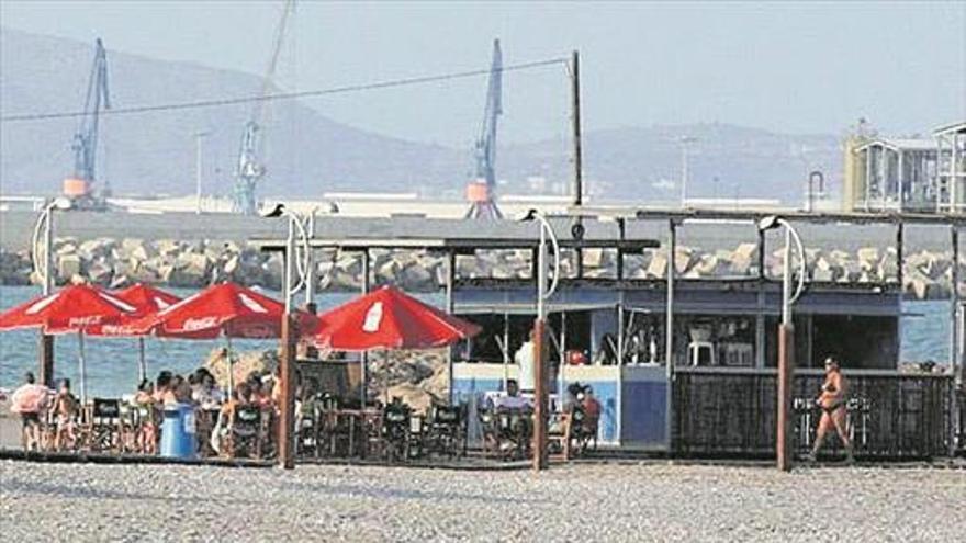 Almassora recupera chiringuito de playa y se suma una terraza privada