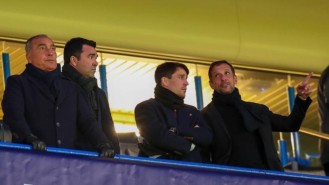Deco y Bojan se toman un 'break' del mercado en el Barça