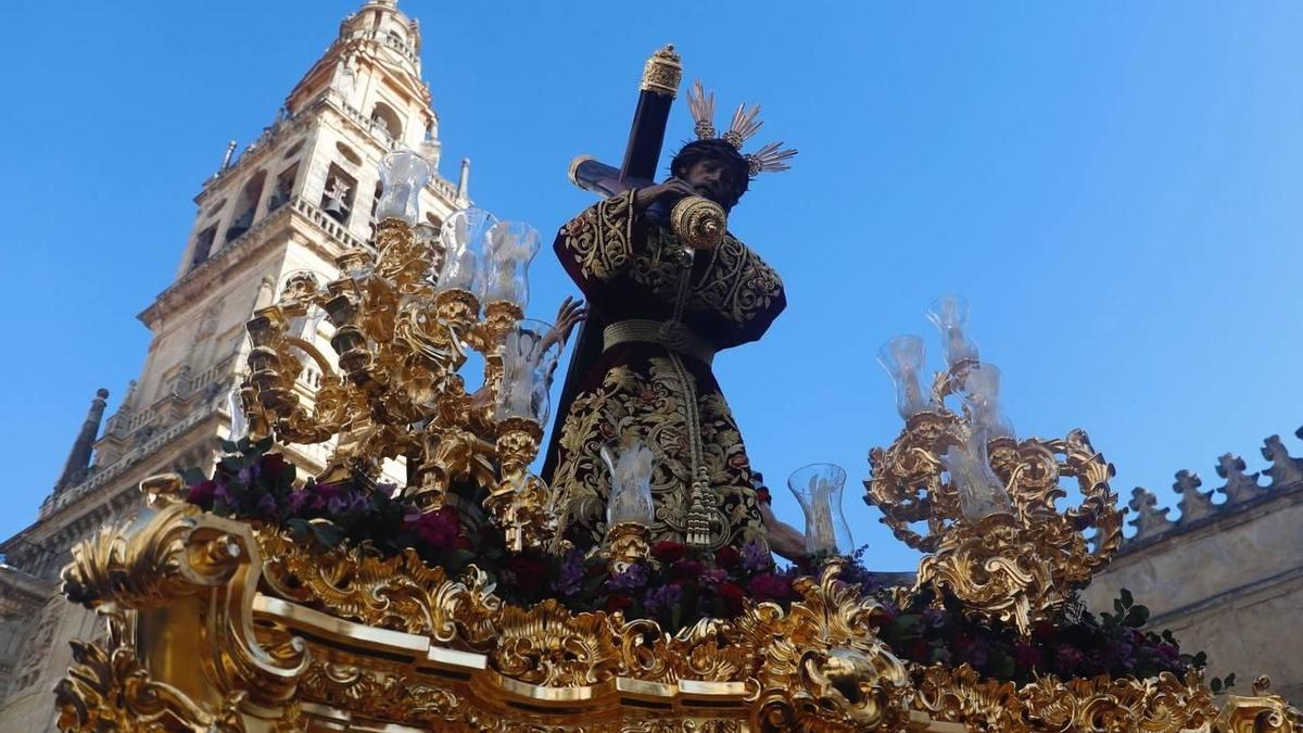 Nuestro Padre Jesús del Buen Suceso en el traslado de las once cofradías que restaban por regresar a sus templos tras el Magno Vía Crucis.