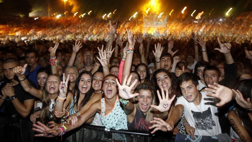 Público en un concierto en Castrelos. // J. Lores