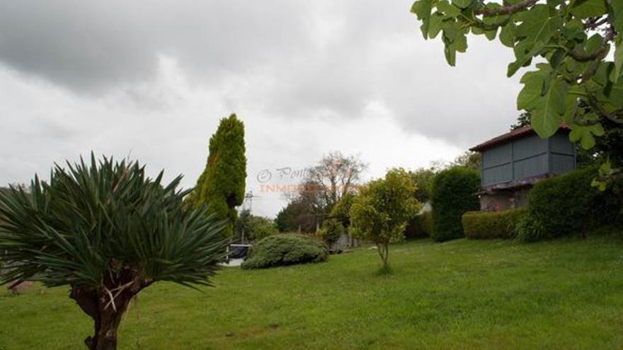 Casa en venta en Narón, Coruña