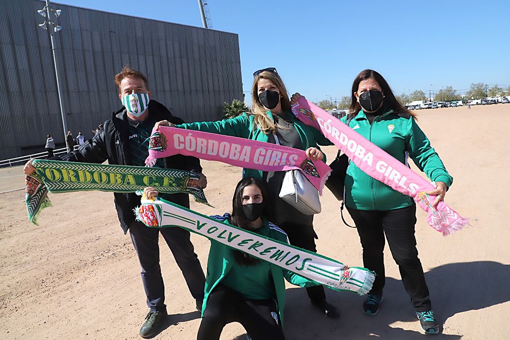 Aficionados asistentes al encuentro Córdoba CF-Betis B