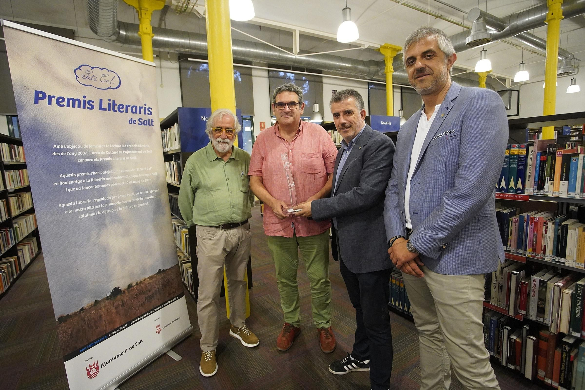 Les fotos de l'entrega del premi literari El Setè Cel de Salt a Jordi Puntí