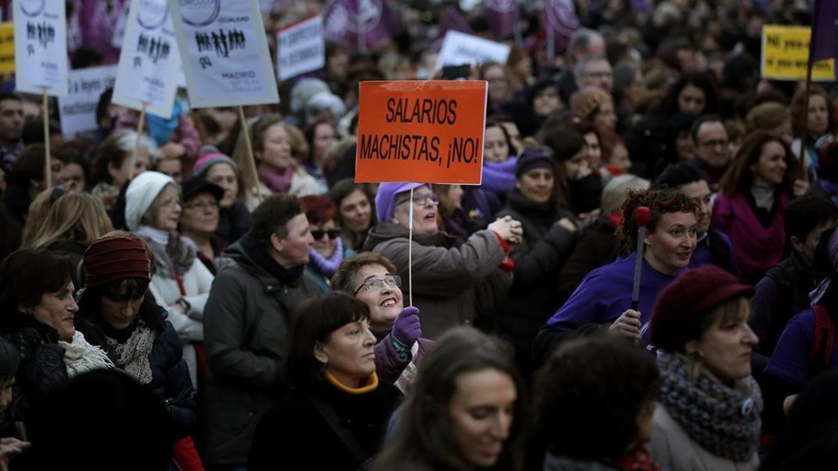 MADRID  8 03 2016   Manifestacion para conmemorar el 8 de marzo  dia internacional de la mujer  FOTO  JOSE LUIS ROCA