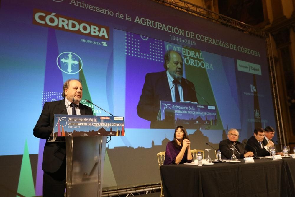 Diario Córdoba presenta el libro del 75 aniversario de la Agrupación de Cofradías