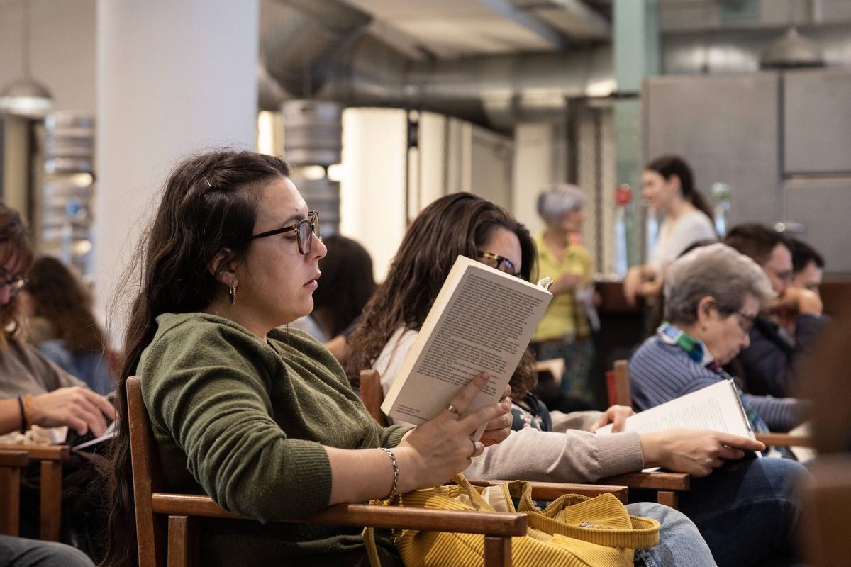 Fiesta de la Lectura en la Antigua Fabrica Damm de Barcelona