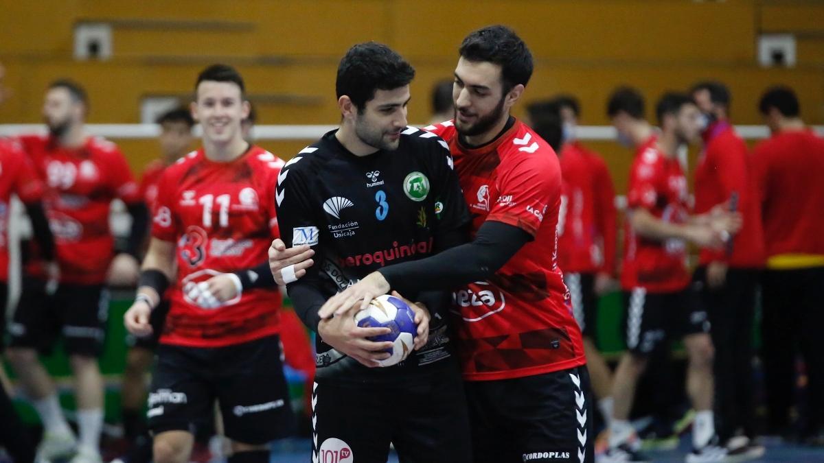 Nacho del Castillo, a la izquierda, en el partido que disputó en Fátima contra el Cajasur Córdoba BM.