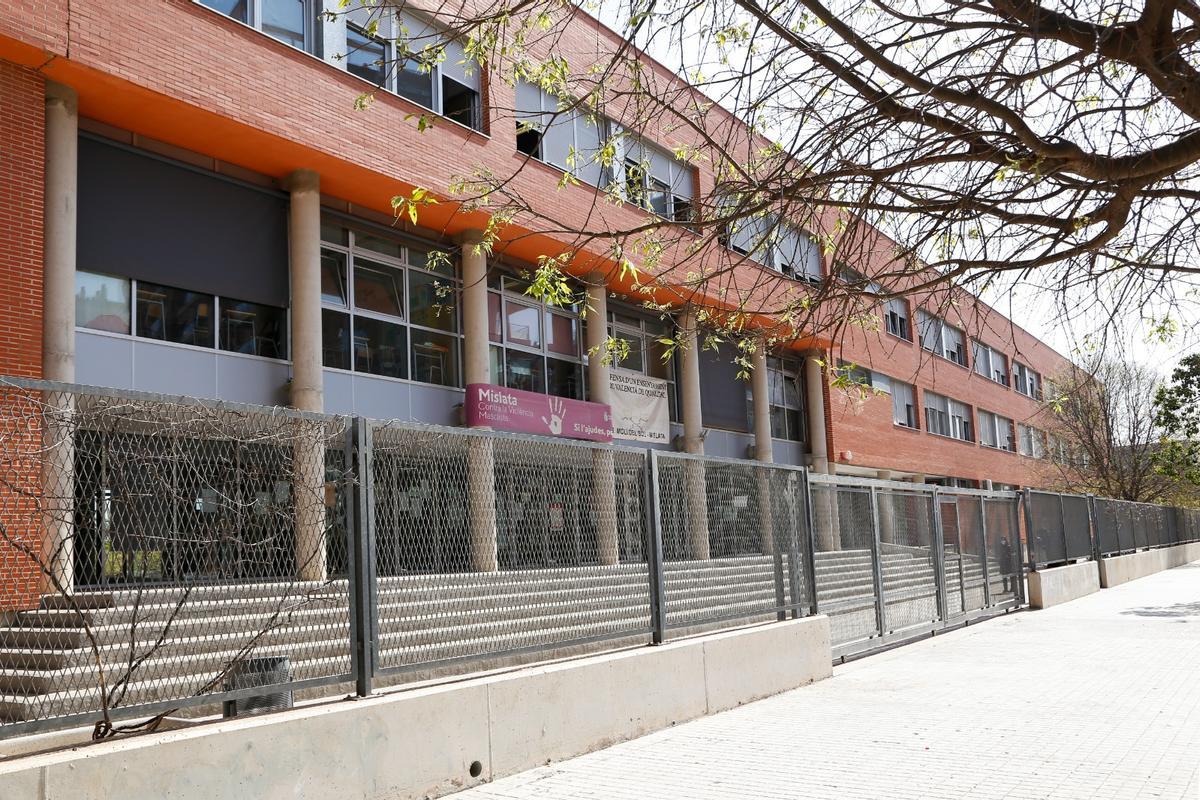El IES MOlí del Sol, otro de los centros afectados en Mislata.
