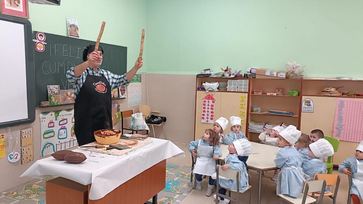 GALERÍA | Miel y chocolate en este colegio de Zamora