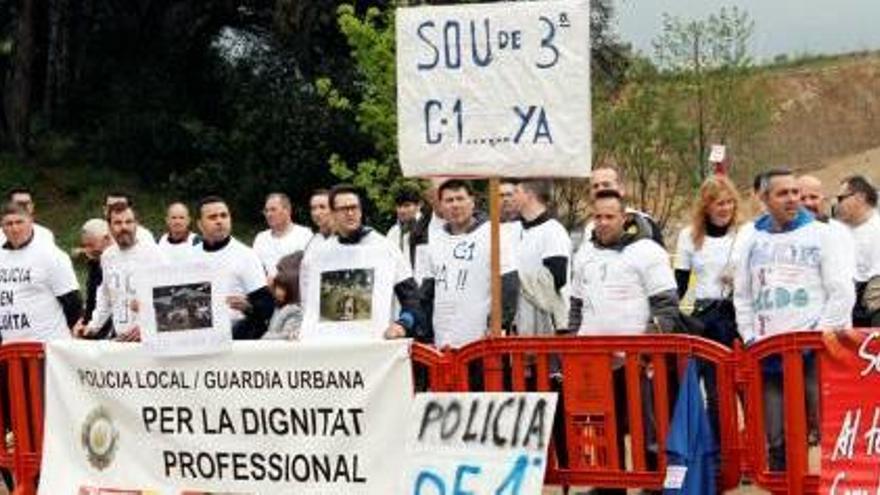 L&#039;any passat van protestar en la inauguració de la comissaria.