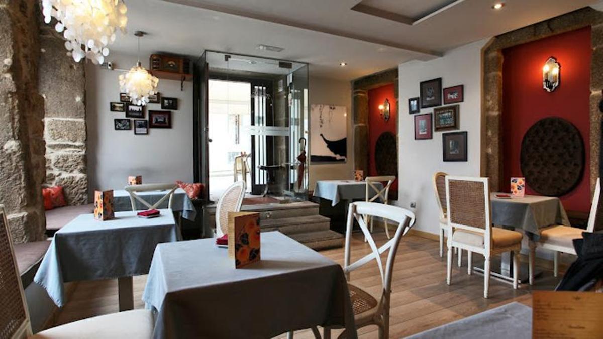 El Café Tertulia es uno de los 22 nuevos establecimientos de Galicia distinguidos con un &quot;solete de verano&quot; de la Guía Repsol.