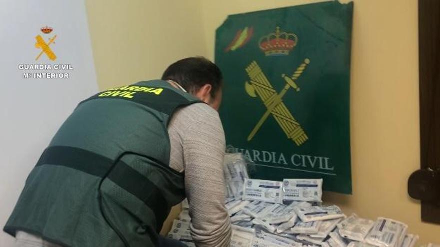 Cinco detenidos por la venta ilegal, por toda España, de mascarillas no homologadas