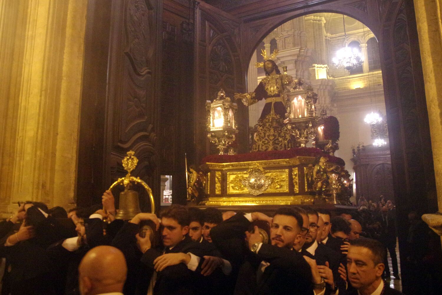 Vía Crucis de la Agrupación de Cofradías de 2025 con el Señor de la Cena