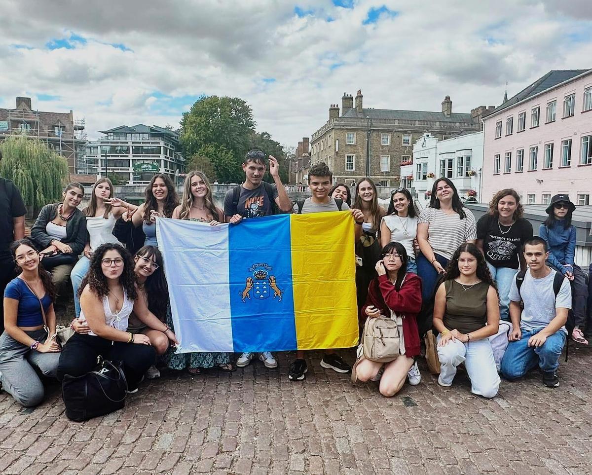 La expedición canaria en Cambridge