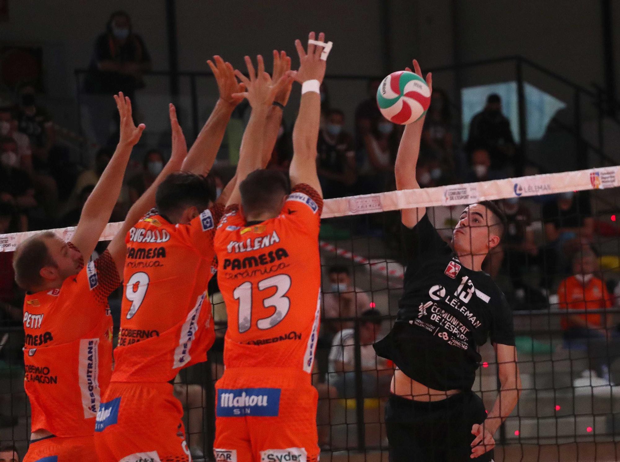 Partido de Voleibol entre Leleman Valencia Voleibol y el Teruel voleibol