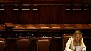 Meloni s’enfronta a purgues internes i al fantasma d’eleccions anticipades