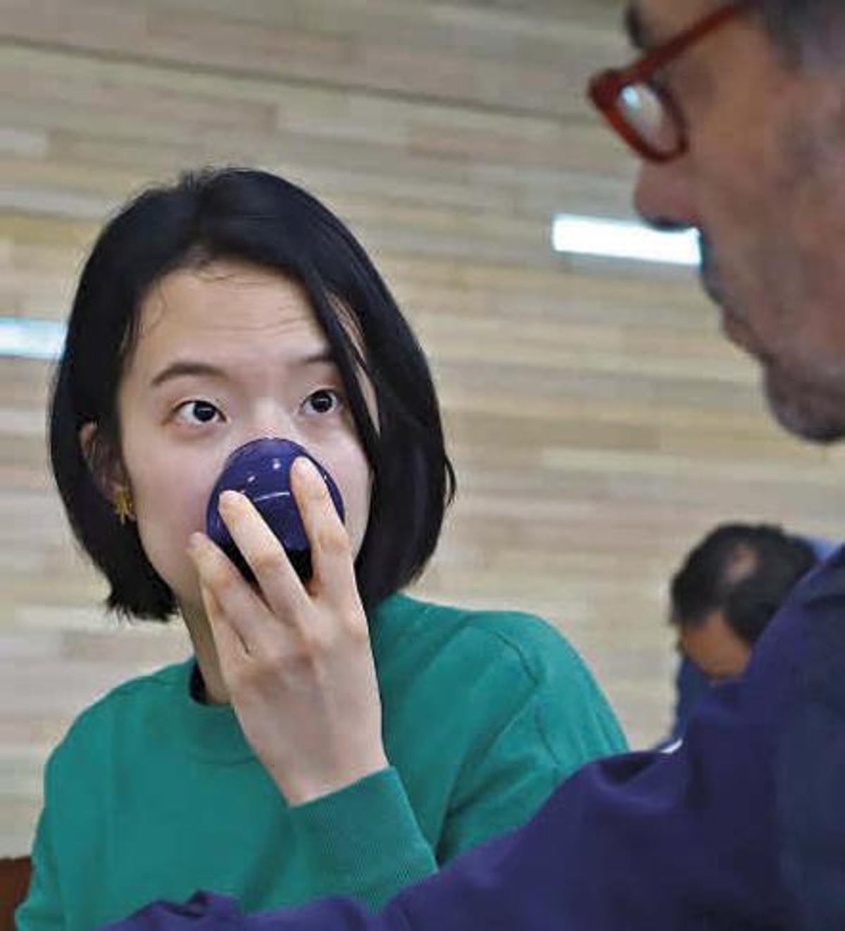 Cata de aceite del certamen Evoleum celebrado en Córdoba.