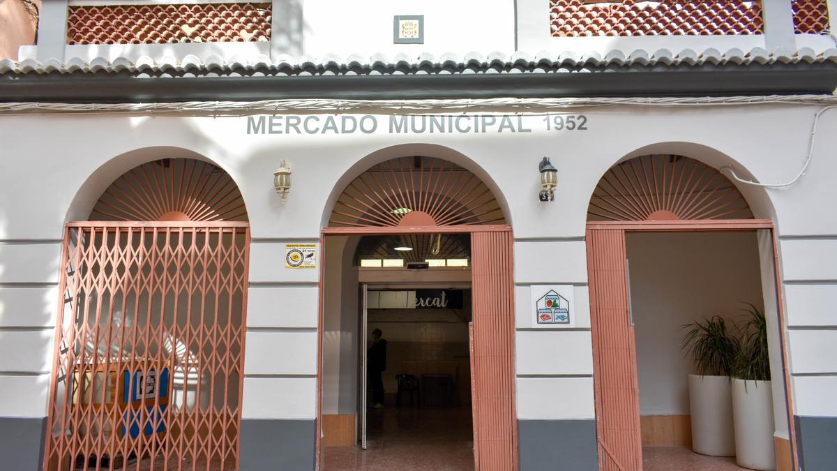 Concesión de dosnuevos puestos en el mercado municipal.