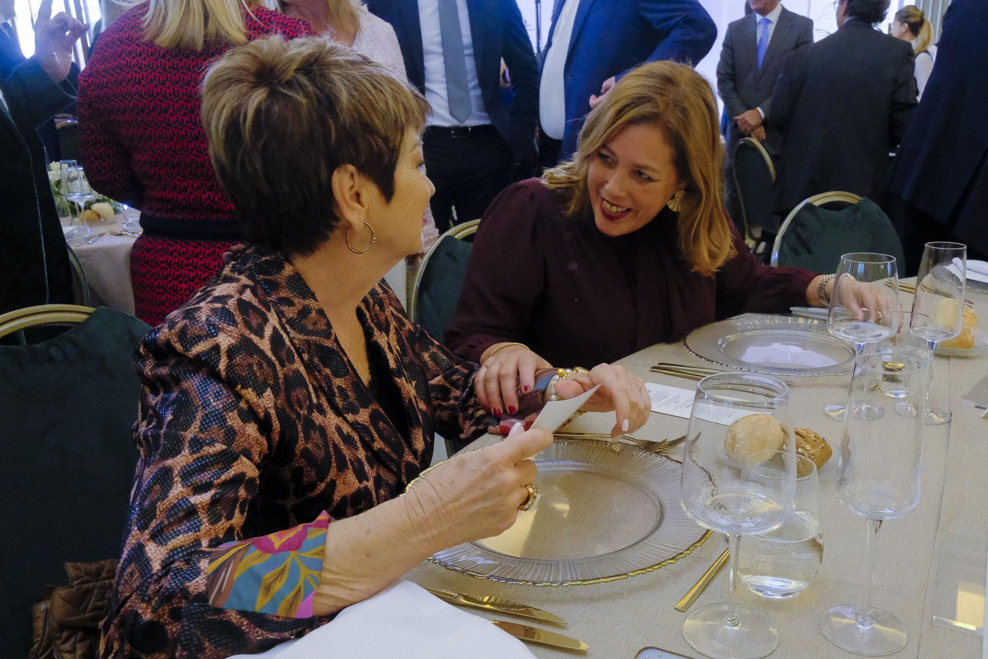 Comida navideña de la Confederación Canaria de Empresarios (CCE) en Las Palmas de Gran Canaria