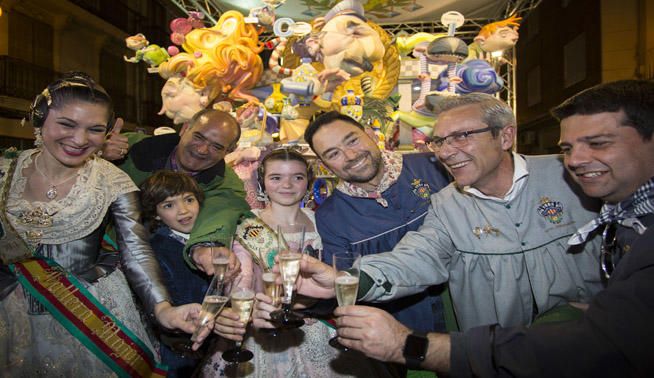 La falla infantil de Convento Jerusalén gana el primer premio de Especial