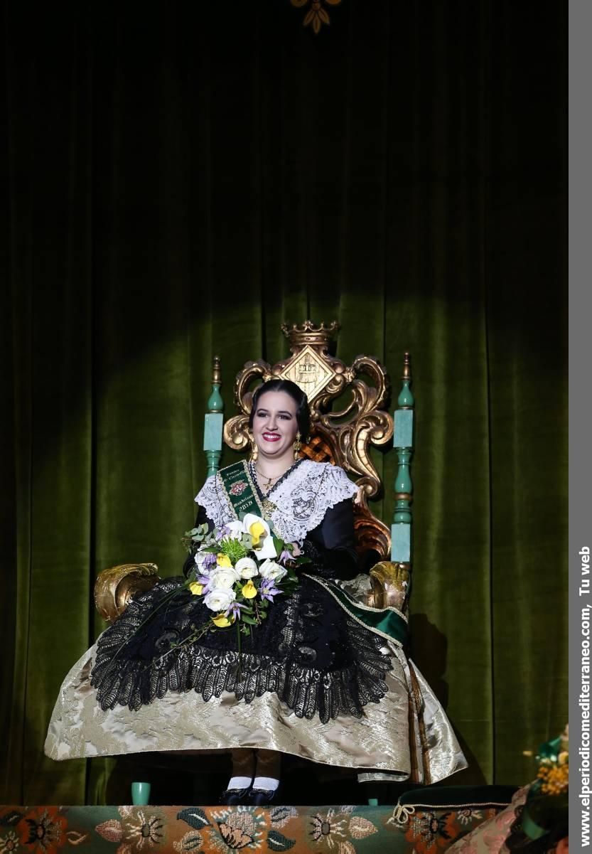 Galania a la reina de las fiestas de la Magdalena, Carla Bernat