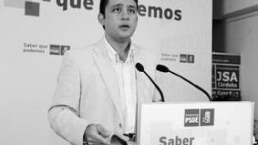 El PSOE pide a empresarios y sindicatos apoyo al diálogo social