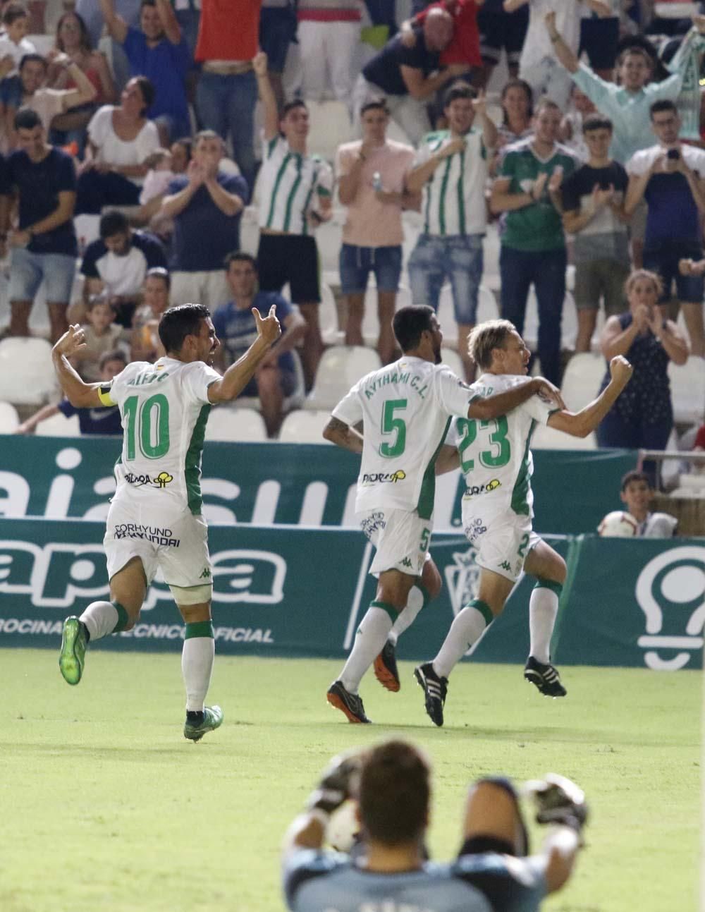 El Córdoba CF salva su primer punto ante el Numancia