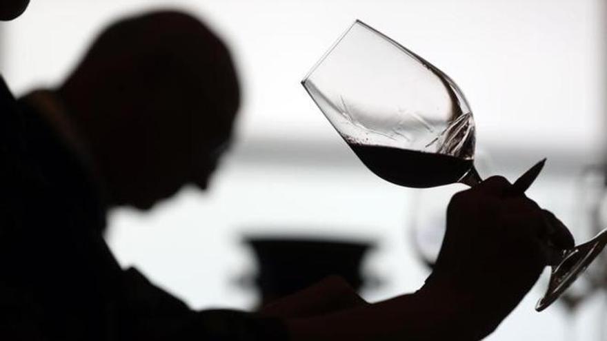 From a 4-euro glass to a cost of 134,700 euros: the invisible danger of alcohol behind the wheel