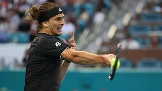 Zverev frena a Cerúndolo y cita de nuevo a Sinner