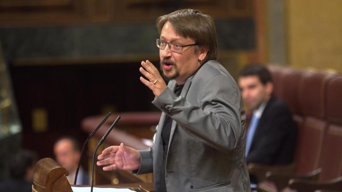 Xavier Domènech en su intervención en el pleno del Congreso.