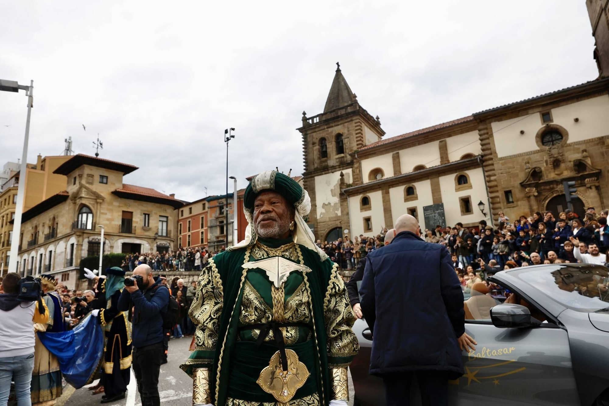 En imágenes: Los Reyes Magos desembarcan en Gijón