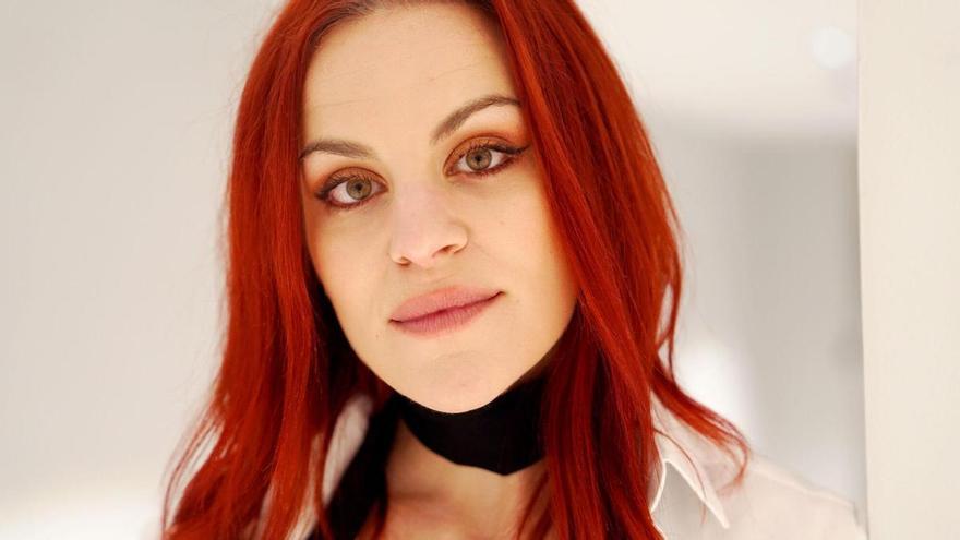 Sara García Alonso: &quot;&#039;La Tierra es plana&#039; me asusta más que &#039;Houston, tenemos un problema&#039;&quot;