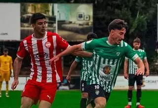 El Peralada torna a guanyar per salvar-se i l'Escala paga una expulsió massa matinera