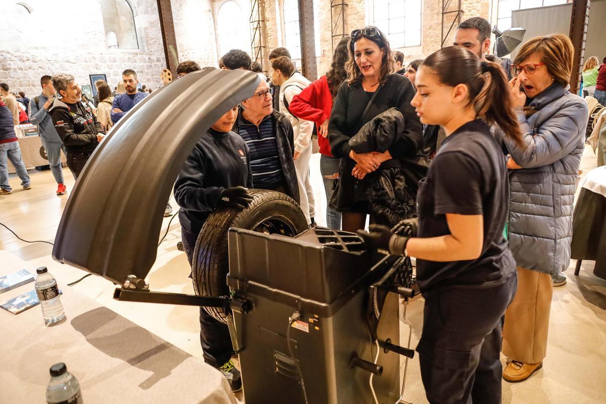 Imágenes de la Fira d'Habilitats FP de L’Alcoià y el Comtat